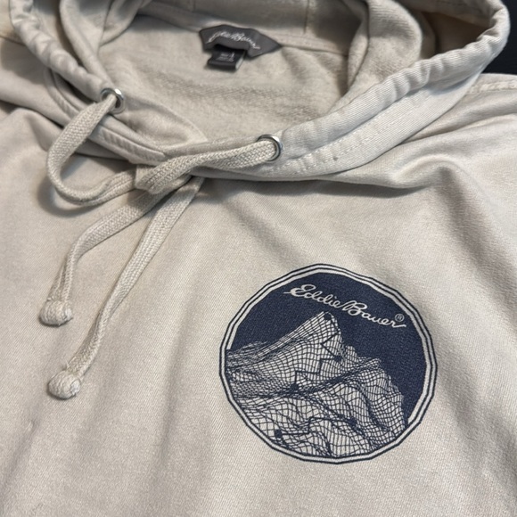 Eddie Bauer Cream Sweatshirt with Ribbed Cuffs - Picture 2 of 8